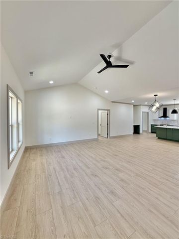 1532 Harvest Drive, Winston-salem, NC 27101