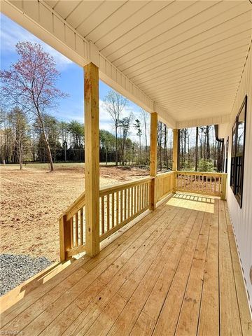 1532 Harvest Drive, Winston-salem, NC 27101