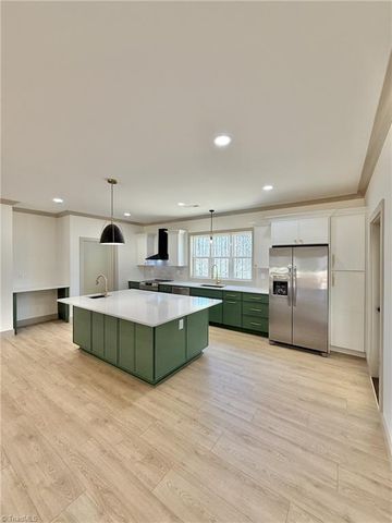 1532 Harvest Drive, Winston-salem, NC 27101