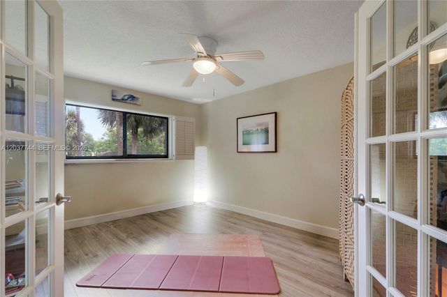 101 Sea Oats Dr H, Juno Beach, FL 33408
