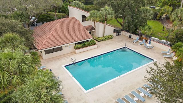 101 Sea Oats Dr H, Juno Beach, FL 33408