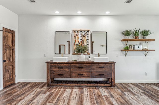 1473 Highway 16 S, Strawn, TX 76475