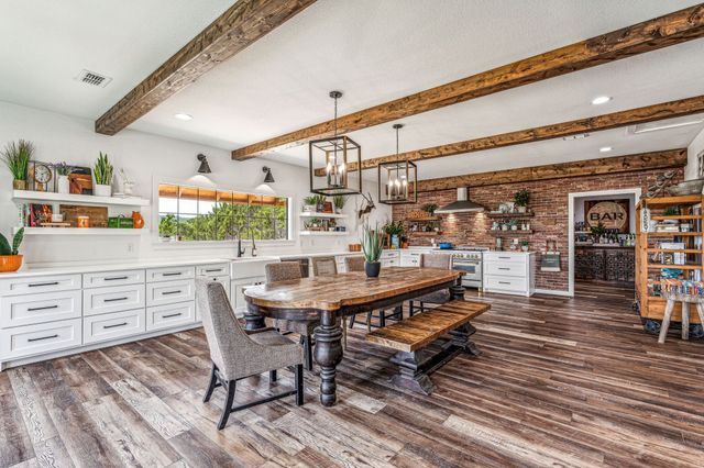 1473 Highway 16 S, Strawn, TX 76475