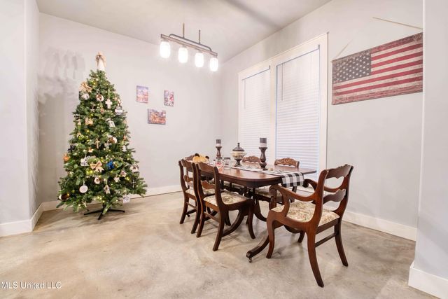 301 Summer Oaks Drive, Lamar, MS 38642