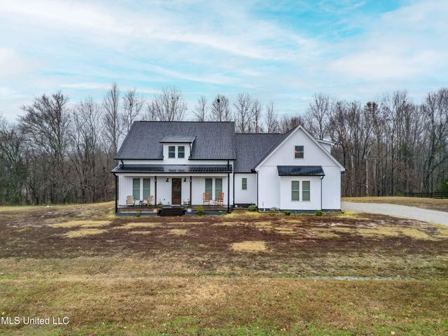 301 Summer Oaks Drive, Lamar, MS 38642