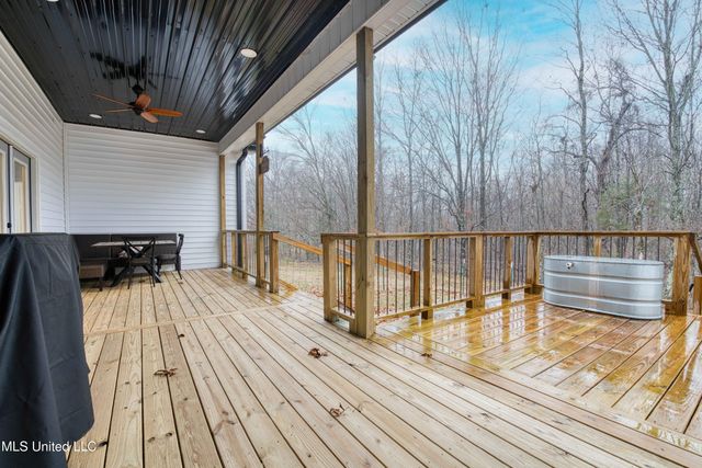 301 Summer Oaks Drive, Lamar, MS 38642