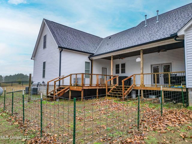 301 Summer Oaks Drive, Lamar, MS 38642