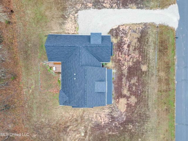 301 Summer Oaks Drive, Lamar, MS 38642