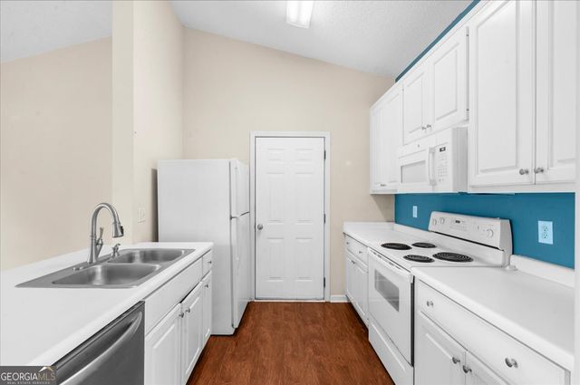 3033 Bentley Park Circle, Gainesville, GA 30504
