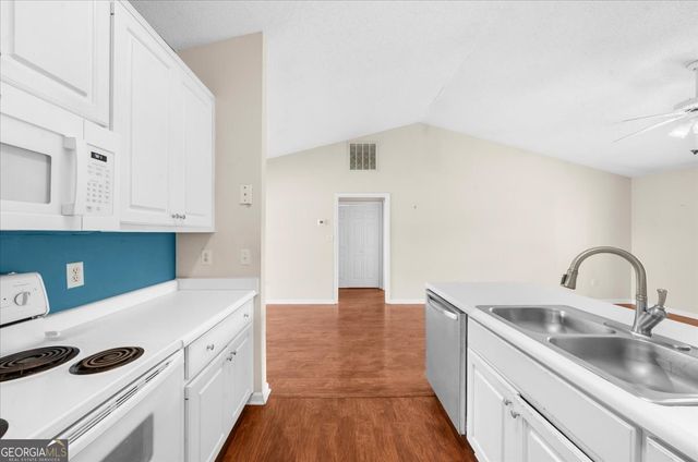 3033 Bentley Park Circle, Gainesville, GA 30504