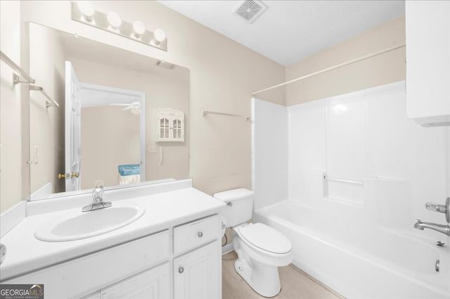 3033 Bentley Park Circle, Gainesville, GA 30504