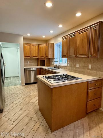 3675 Dale Road, Saginaw Charter Township, MI 48603