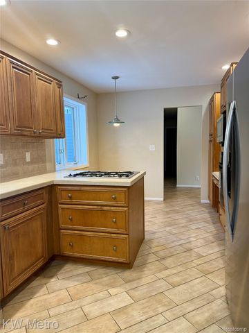 3675 Dale Road, Saginaw Charter Township, MI 48603