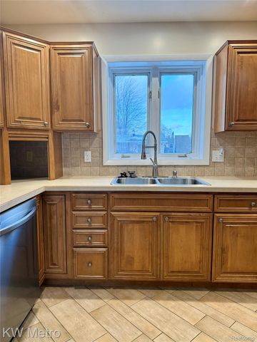 3675 Dale Road, Saginaw Charter Township, MI 48603