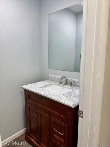 3675 Dale Road, Saginaw Charter Township, MI 48603