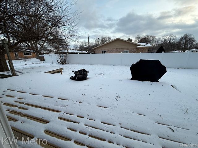 3675 Dale Road, Saginaw Charter Township, MI 48603