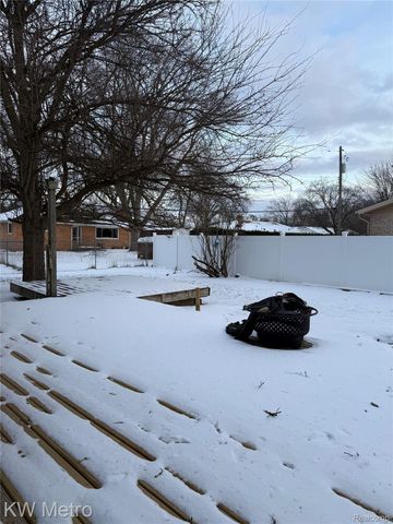 3675 Dale Road, Saginaw Charter Township, MI 48603