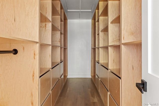 33 High Farms Road, Glen Head, NY 11545