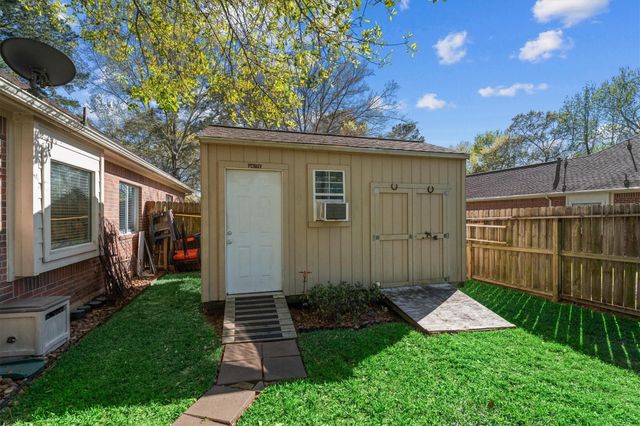 7406 Revelwood Drive, Magnolia, TX 77354
