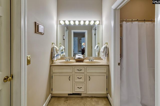 320 Hampton Trace Lane, Columbia, SC 29209