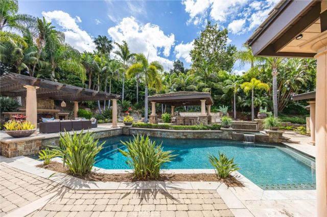 18034 Anna Marie, Yorba Linda, CA 92886