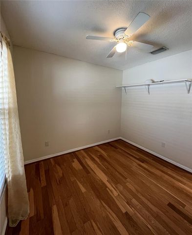 6807 KINGSTON DRIVE, Tampa, FL 33619