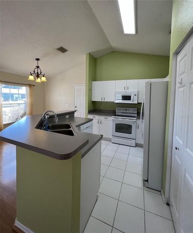 6807 KINGSTON DRIVE, Tampa, FL 33619