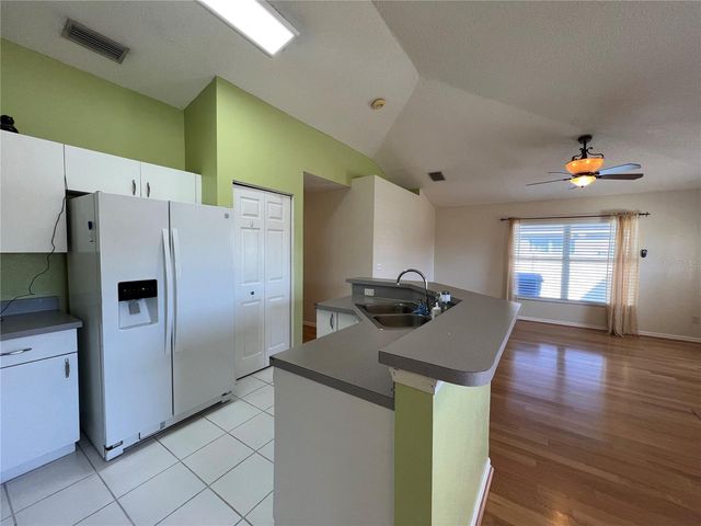 6807 KINGSTON DRIVE, Tampa, FL 33619