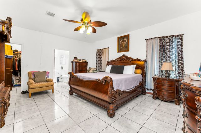 146 SE 5TH Avenue, Boynton Beach, FL 33435