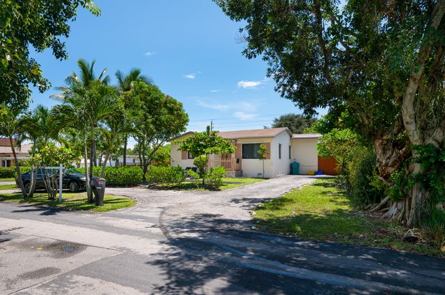 146 SE 5TH Avenue, Boynton Beach, FL 33435