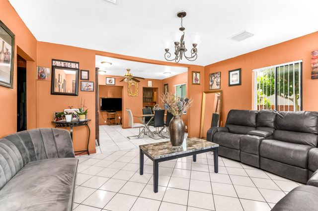 146 SE 5TH Avenue, Boynton Beach, FL 33435