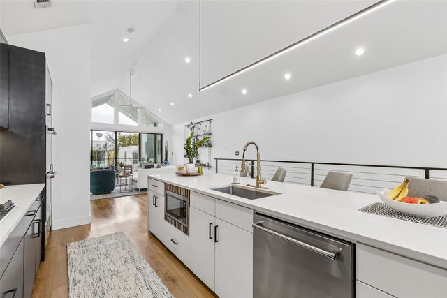 4404 Capitol Avenue, Dallas, TX 75204