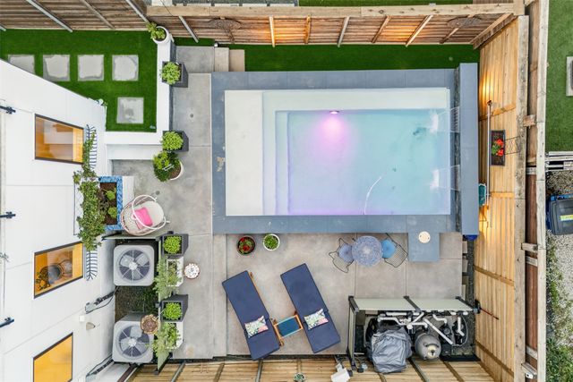 4404 Capitol Avenue, Dallas, TX 75204