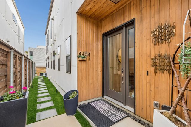 4404 Capitol Avenue, Dallas, TX 75204