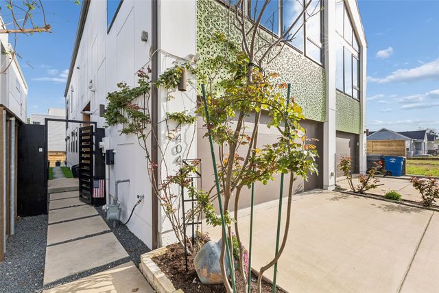 4404 Capitol Avenue, Dallas, TX 75204