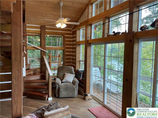 6023 Del Haven Road, Lower Mt Bethel Twp, PA 18013