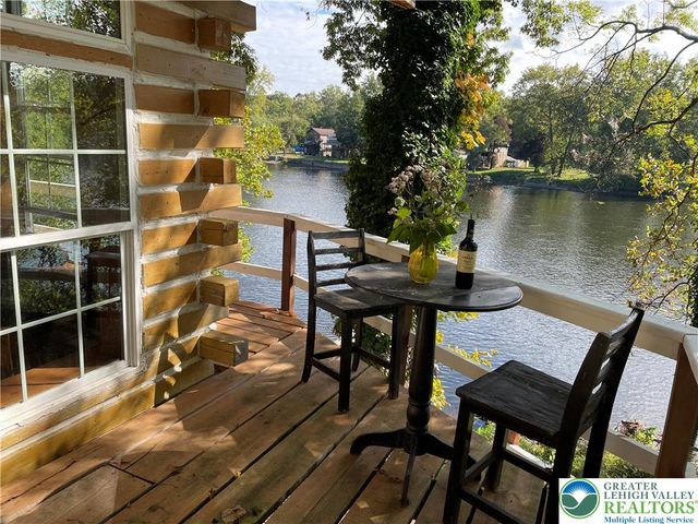 6023 Del Haven Road, Lower Mt Bethel Twp, PA 18013