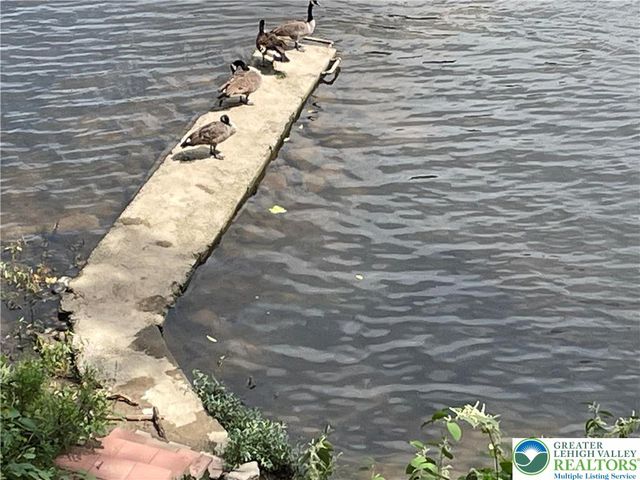 6023 Del Haven Road, Lower Mt Bethel Twp, PA 18013