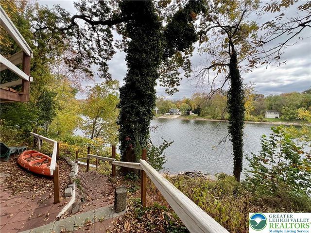 6023 Del Haven Road, Lower Mt Bethel Twp, PA 18013