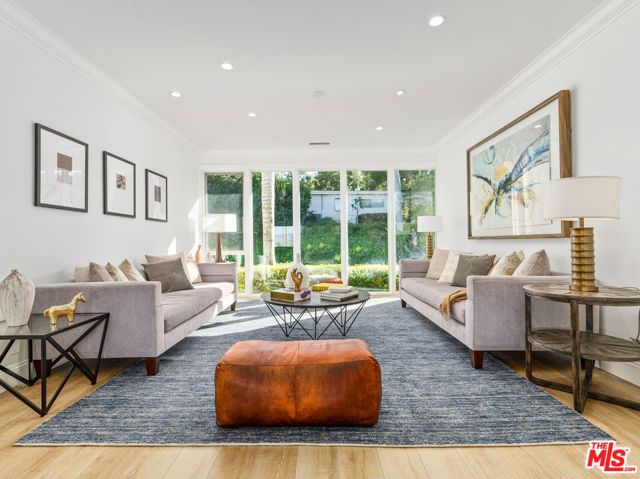 16053 SABANA Lane, Encino (los Angeles), CA 91436