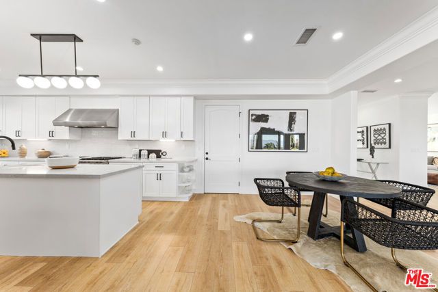 16053 SABANA Lane, Encino (los Angeles), CA 91436