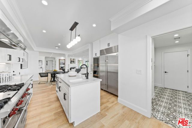 16053 SABANA Lane, Encino (los Angeles), CA 91436