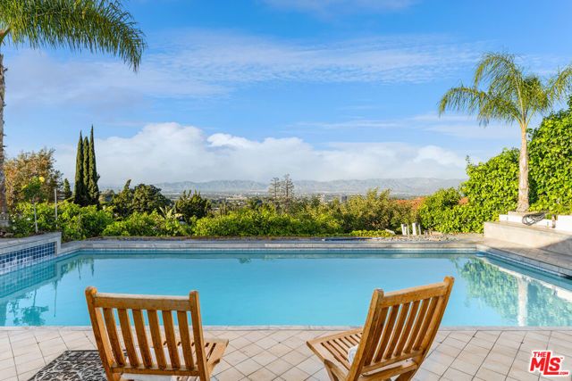 16053 SABANA Lane, Encino (los Angeles), CA 91436