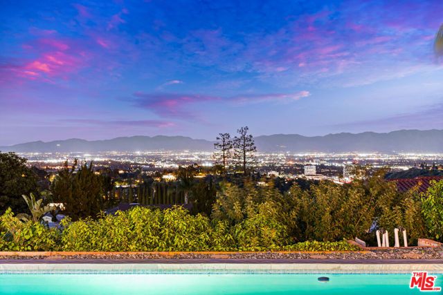 16053 SABANA Lane, Encino (los Angeles), CA 91436