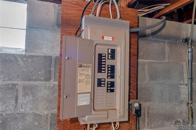 1360 Cambridge Avenue, North Tonawanda, NY 14120