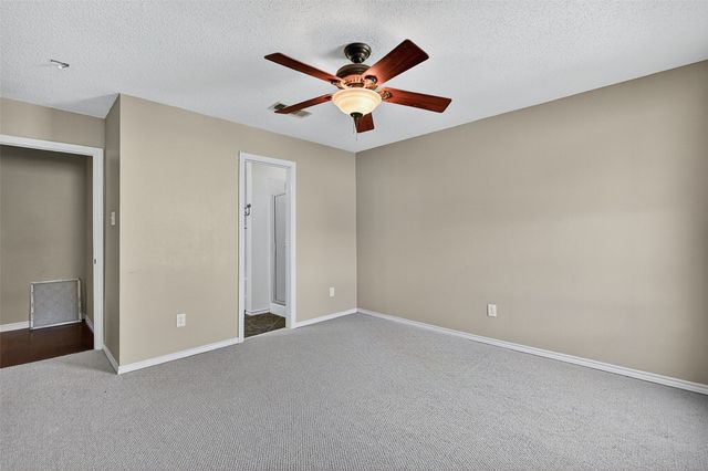 1600 Creekside Avenue, Sherman, TX 75092