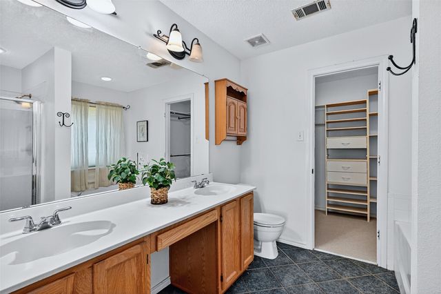 1600 Creekside Avenue, Sherman, TX 75092