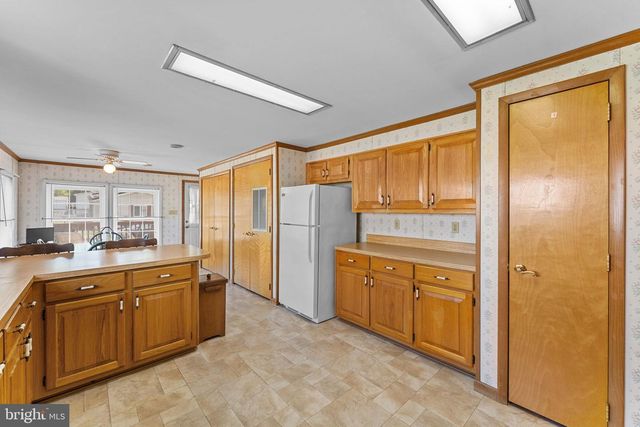 365 W 6TH ST, Red Hill, PA 18076