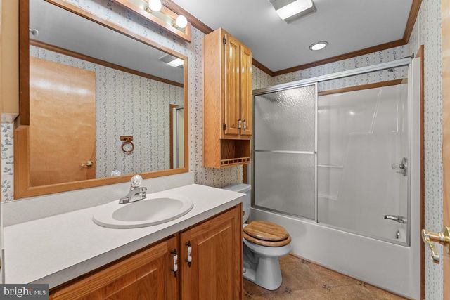 365 W 6TH ST, Red Hill, PA 18076