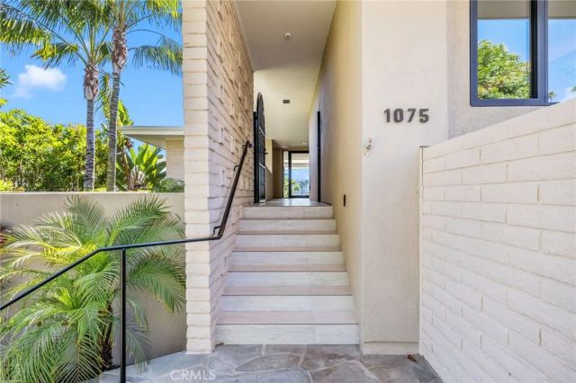 1075 Granville Drive, Newport Beach, CA 92660